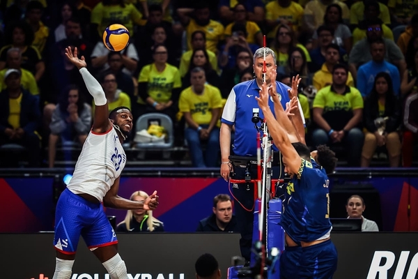 Brasil esboa reao, mas perde para Cuba na Liga das Naes