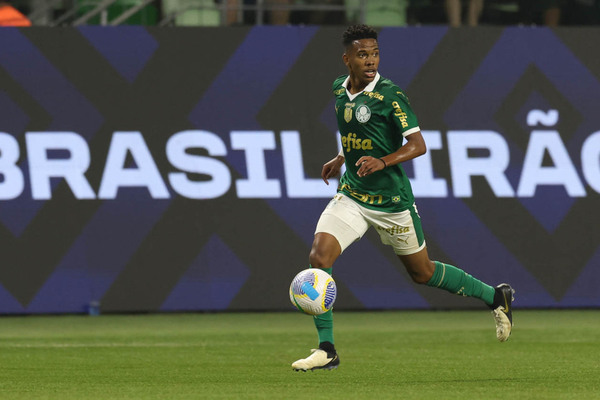 Palmeiras concretiza venda de Estevo ao Chelsea por R$358 milhes