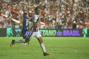 Nutico aproveita desperdcio do Cruzeiro, marca no fim e larga na frente na Copa do Brasil