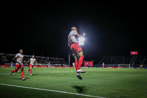 Bragantino resiste  presso do Cruzeiro na segunda etapa e vence no Brasileiro