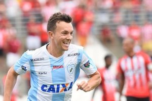 Com quase um gol por jogo, Dagoberto  artilheiro da Srie B com melhor mdia da carreira
