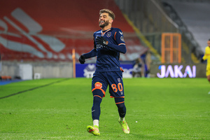 Santos vai atrs de lateral brasileiro no futebol turco