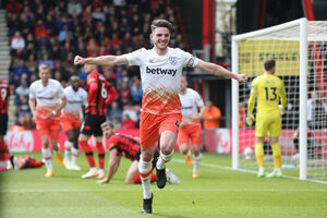 Arsenal aguarda final da Conference League para avanar negociao por Rice