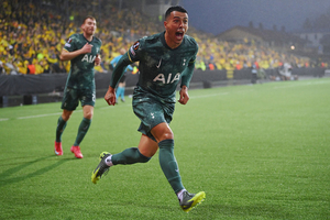 Tottenham elimina a sensao nrdica e confirma final inglesa na Liga Europa