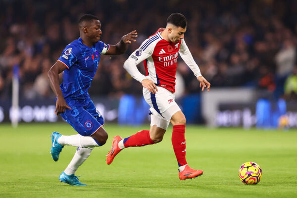 Em drbi com sotaque portugus, Chelsea e Arsenal ficam no empate em Londres