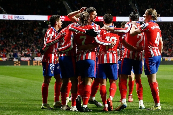 Atltico volta a sorrir em duelo da capital contra o Rayo