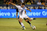 Em sua estreia, Gerrard marca gol e comanda virada do LA Galaxy