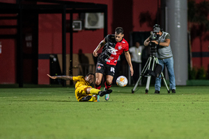 Vitria supera o Sport e assume liderana do grupo A da Lampions
