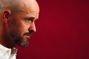 Ten Hag admite dificuldades por centroavante no United