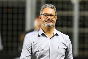 Micale  demitido no Paran