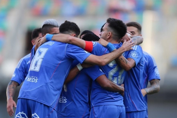 Afastada da elite sul-americana h sete anos, La U desafia Botafogo em meio a crise