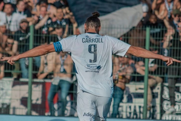 Carroll d esperana ao Bordeaux aps sequncia negativa e atinge digitos duplos aps 14 anos