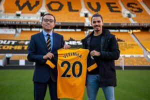 Wolverhampton anuncia Vitinha como reforo