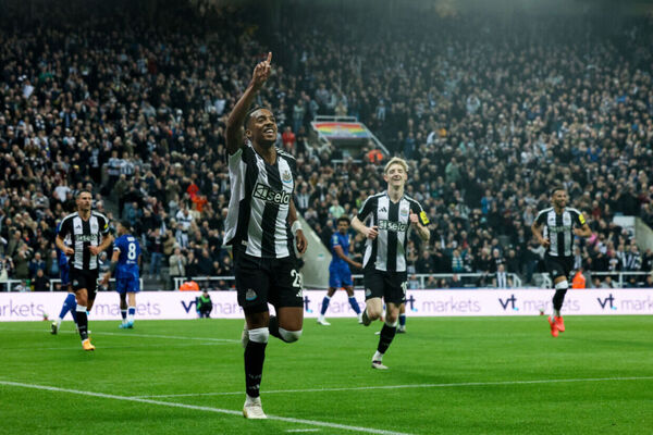 Newcastle derruba o Chelsea na Copa da Liga Inglesa