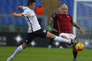 Roma fecha semana de pesadelo com derrota em casa