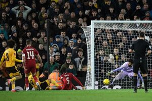 Em noite terrvel de Alisson, Liverpool s empata com Wolves na FA CUP