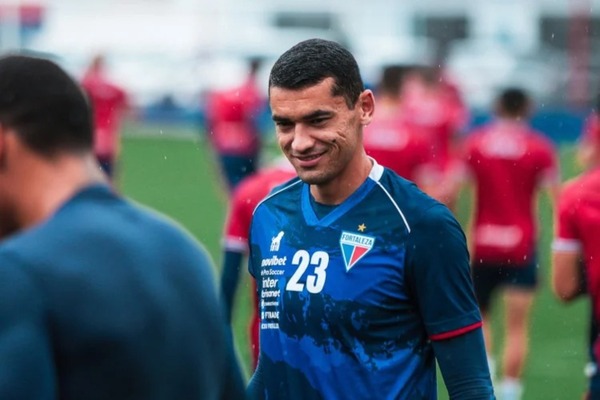 Fortaleza fecha a porta para sada de Santos, alvo do Corinthians: 'No est disponvel'