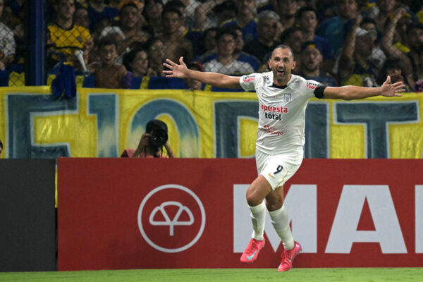 Alianza Lima, de Guerrero e Barcos, elimina Boca na Bombonera
