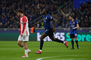 Internazionale volta a vencer o Feyenoord para avanar na Liga dos Campees
