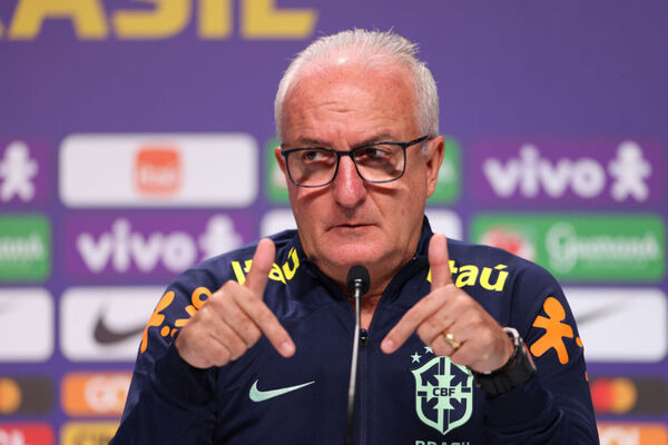 Dorival confirma seleo com Igor Jesus e Abner