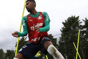 Palmeiras recusa primeira investida do Barcelona por Matheus Fernandes