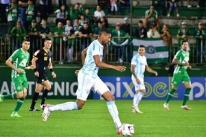 Londrina bate a Chapecoense e se aproxima do G4 da Srie B