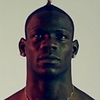 Balotelli condena racismo e cita Ronaldo, Tyson e Bolt como dolos