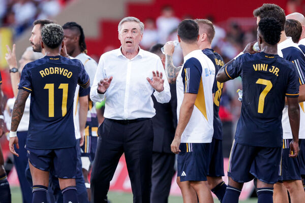 Real Madrid desmente Ancelotti e garante participao no Mundial