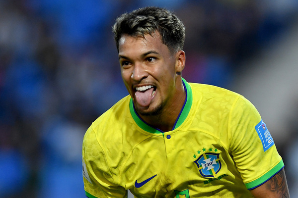 Marcos Leonardo com sondagens de Newcastle e Real Madrid