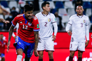Mais um chileno para o meio: Flamengo avana por Erick Pulgar, da Fiorentina