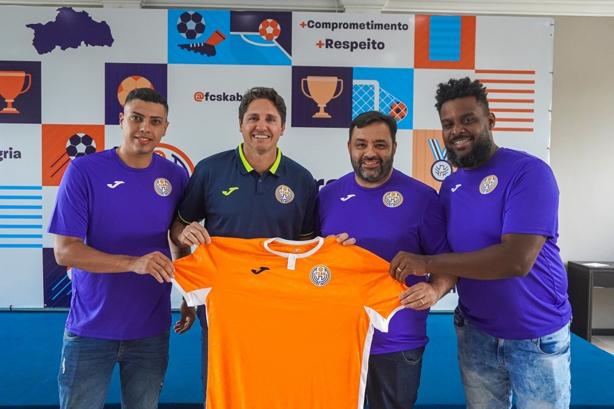 Presidido por pentacampeo, Ska Brasil apresenta projeto no futsal