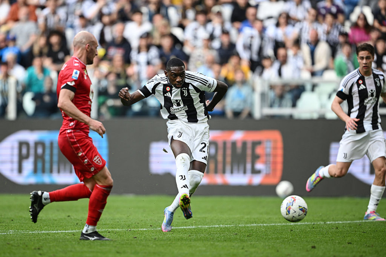 Juventus supera Monza e retorna ao G4 do Italiano