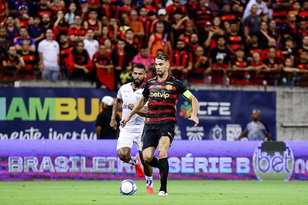 Com dois a menos, Sport sucumbe  presso e leva virada do Ava