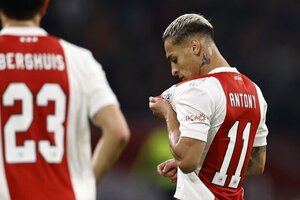 Ajax despacha Dortmund e mantm os 100% de aproveitamento na Champions