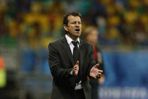 Ganso fora dos planos de Dunga; Felipe Melo e Thiago Silva tm portas abertas