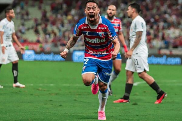 Pikachu marca no fim, Fortaleza bate Corinthians e cola no G6