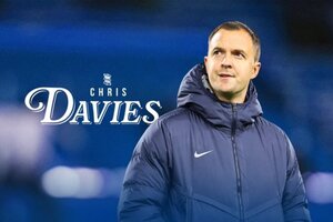 Ex-auxiliar do Tottenham assume o Birmingham