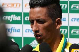 Barrios revela conversa com tcnico e explica deciso de no jogar Copa Amrica