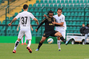 Figueirense e Santos ficam no 0 a 0 em Floripa