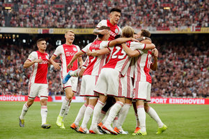 O show continua sem De Ligt e De Jong e Ajax segue o dono das taas na Holanda