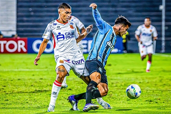 Grmio cria pouco e fica no empate sem gols com o Atltico Grau na Sul-Americana