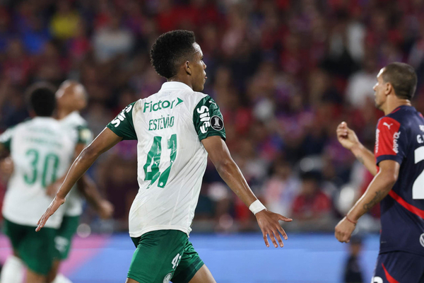 Palmeiras bate o Cerro Porteo fora, se mantm 100% e garante classificao na Libertadores