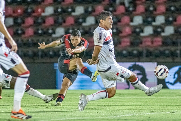 Atltico Goianiense arranca empate no fim e frustra primeira vitria do Botafogo