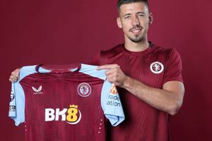 Fora dos planos do Bara, Lenglet assina com o Aston Villa