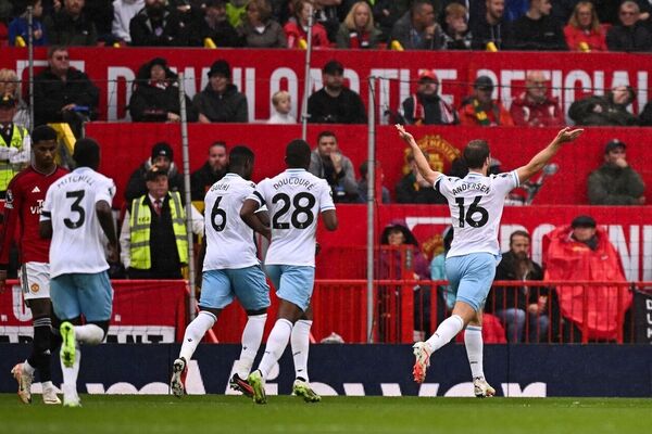 Crystal Palace surpreende no Old Trafford e aumenta a crise do Manchester United