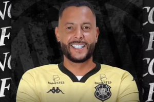 Veterano Fernando Henrique refora clube na Srie D