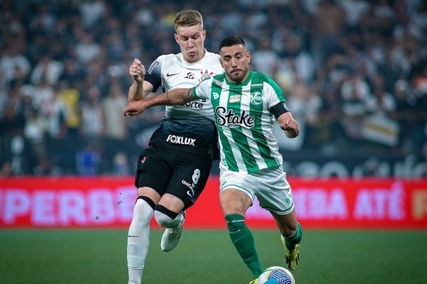 Polmicas, sofrimento e alvio no fim: Corinthians bate Juventude e vai s semis