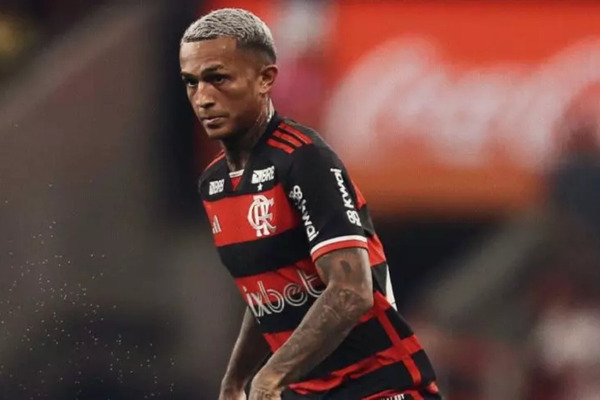 Flamengo recusa proposta do Aston Villa por Wesley