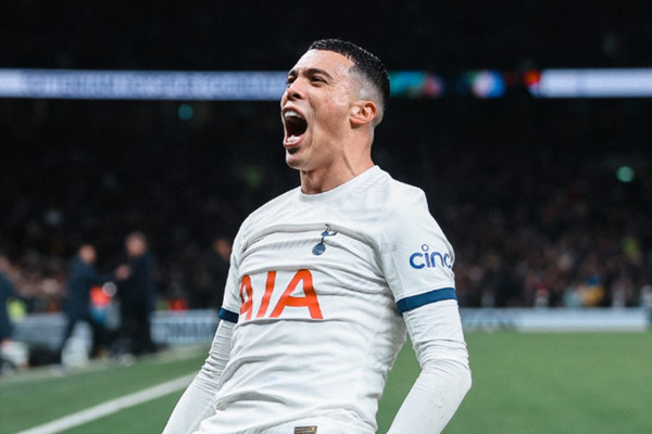 Pedro Porro 'flerta' com o Real Madrid