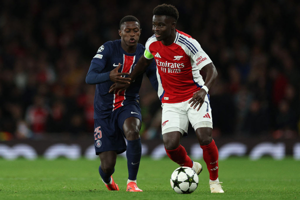 Arsenal e PSG se encontram com traumas para resolver na Champions